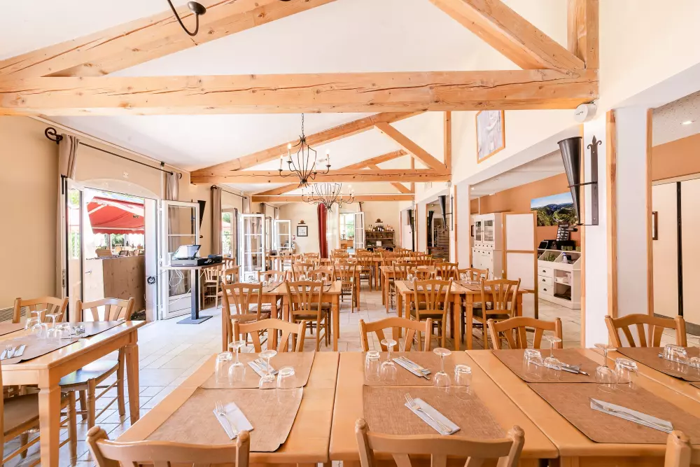 Village Pierre & Vacances Le Rouret 3 étoiles★★★