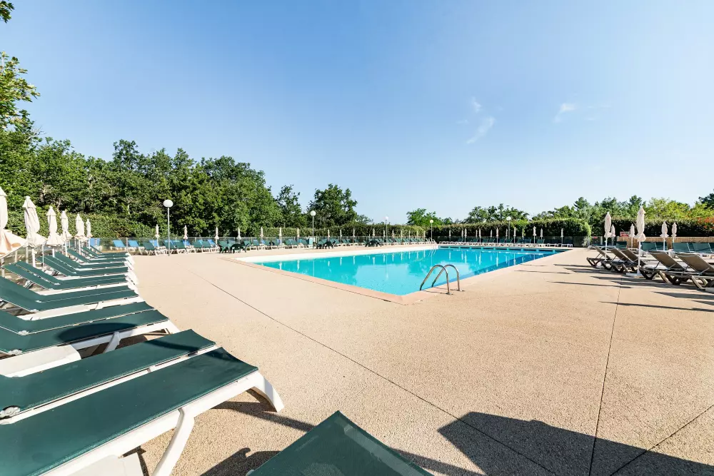 Village Pierre & Vacances Le Rouret 3 étoiles★★★