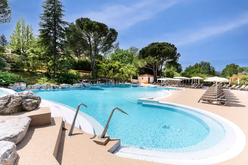 Village Pierre & Vacances Le Rouret 3 étoiles★★★