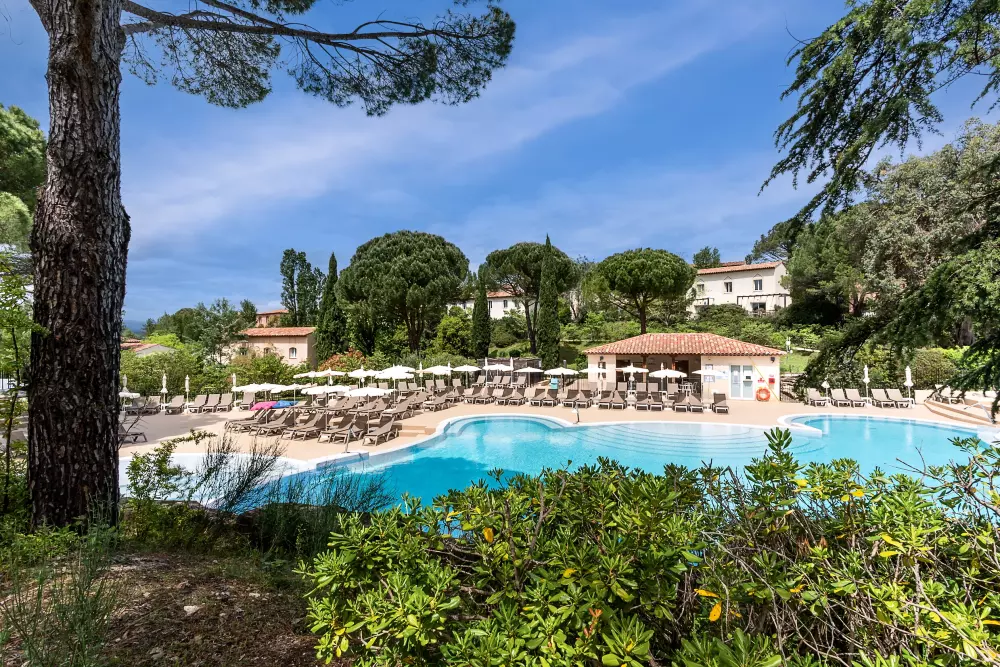 Village Pierre & Vacances Le Rouret 3 étoiles★★★