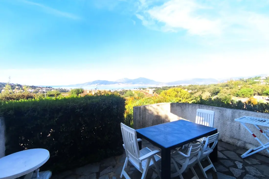 Casa Au Calme à porticcio Úszómedence