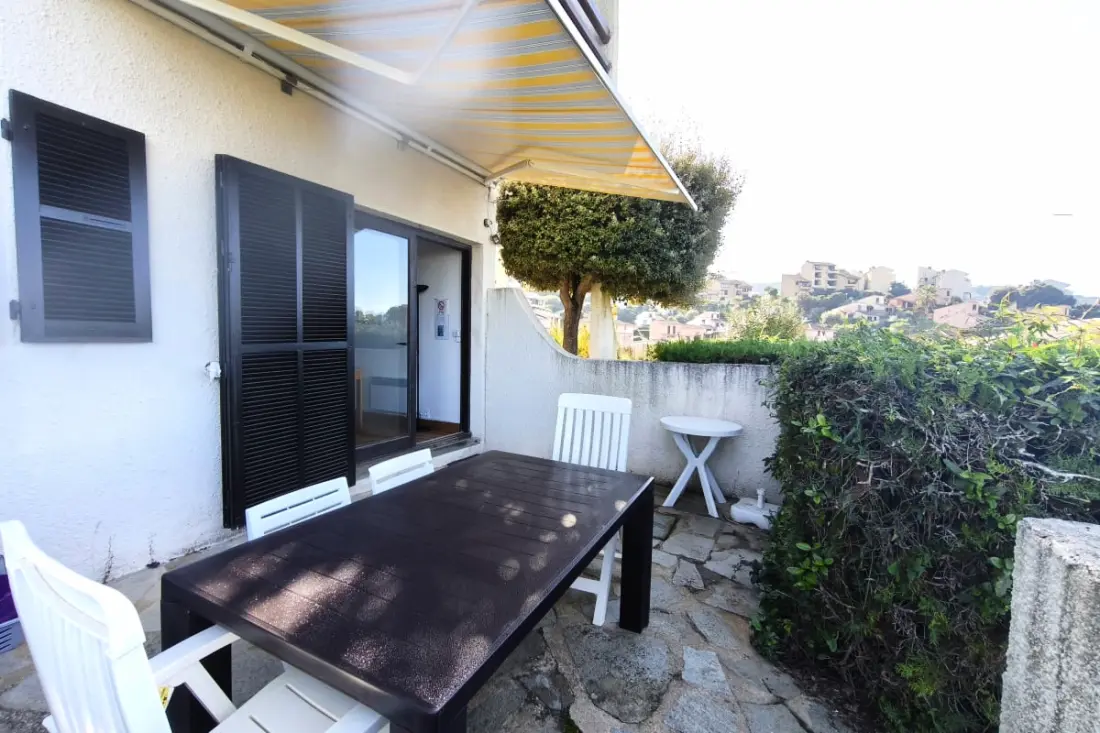 Casa Au Calme à porticcio Úszómedence