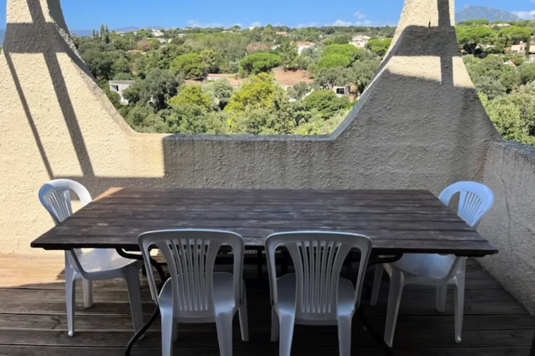 Luminous house for 6 people in Porticcio