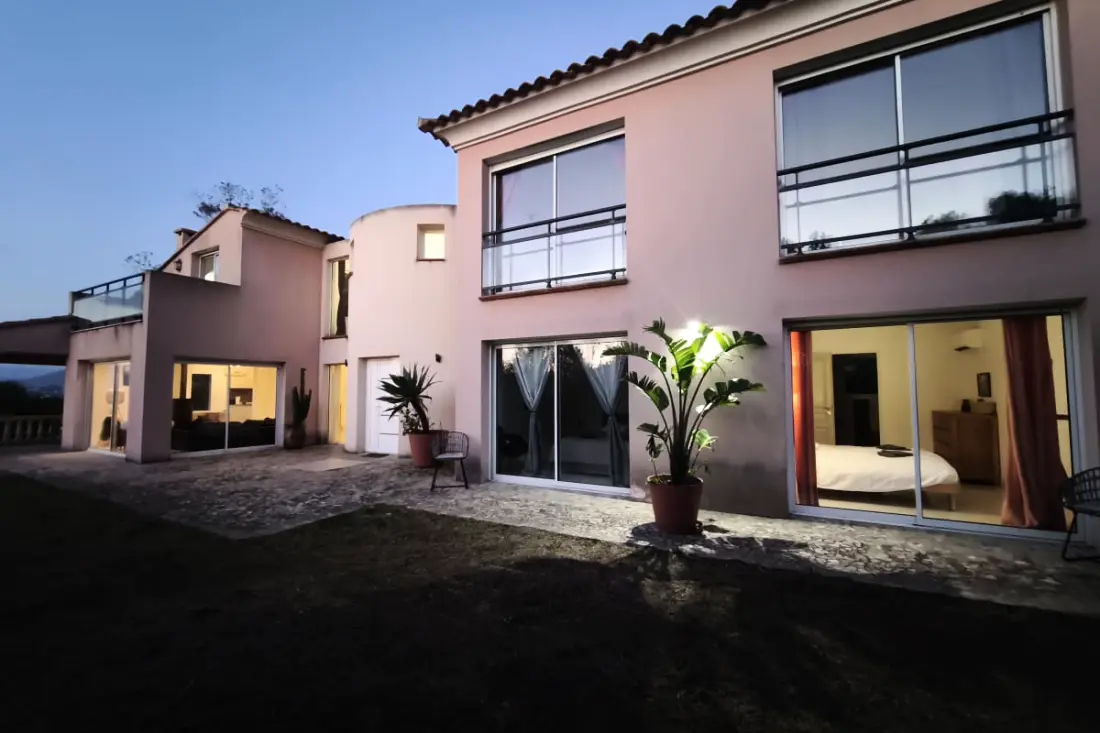 Gyönyörű Villa úszómedence Porticcio