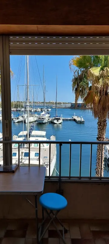 Charming Studio with Sea View, Gruissan