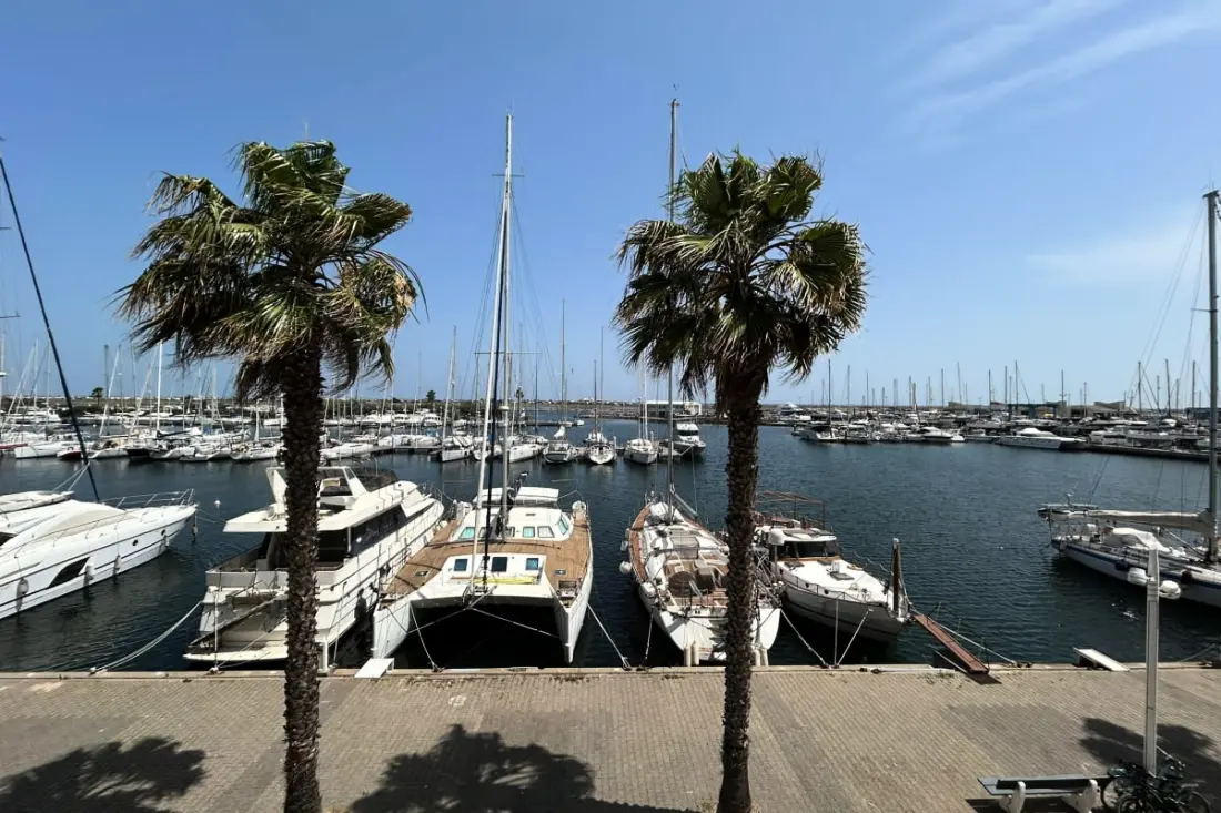 Charming Studio with Sea View, Gruissan