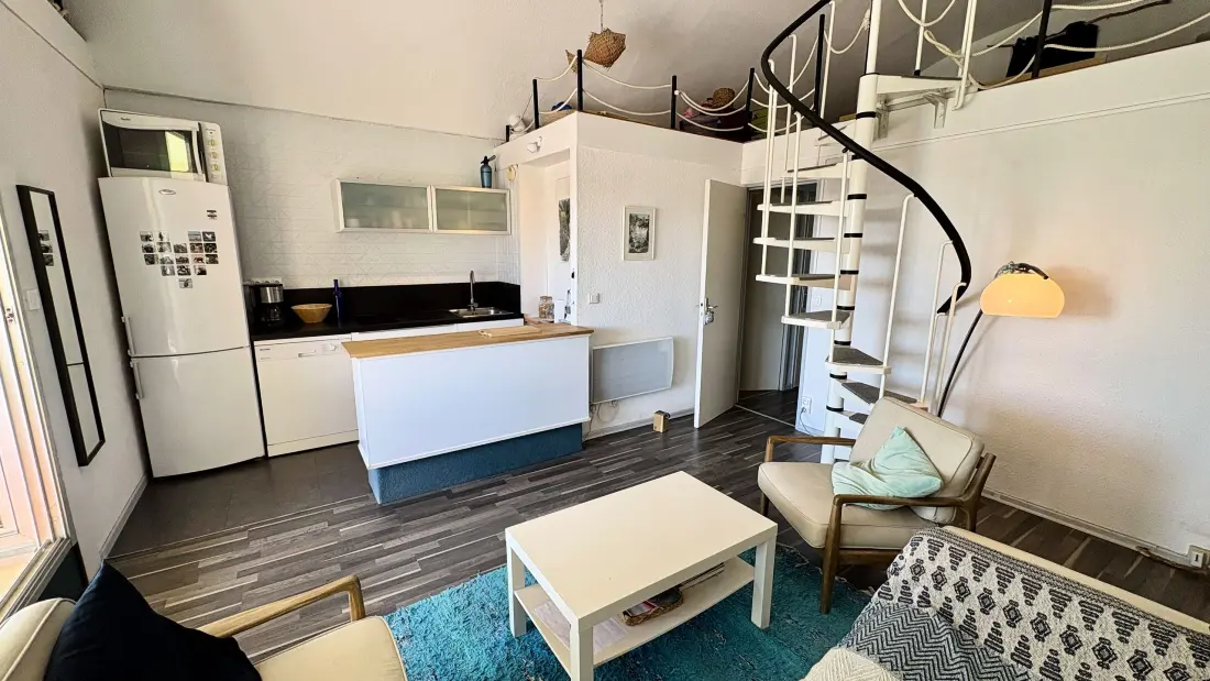 Hublots Du Port Residence