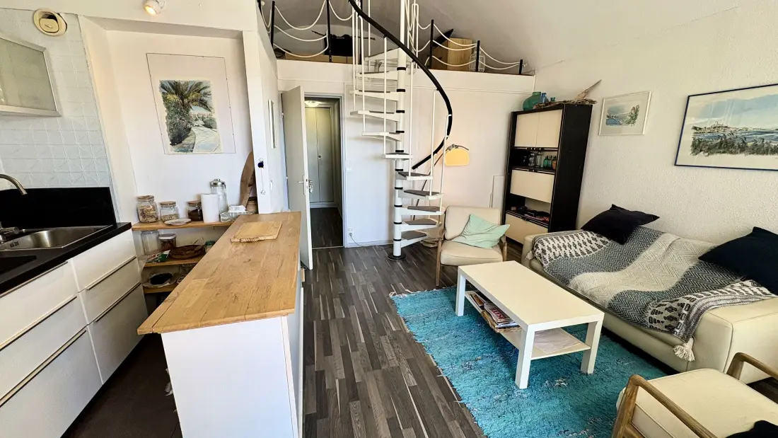 Hublots Du Port Residence