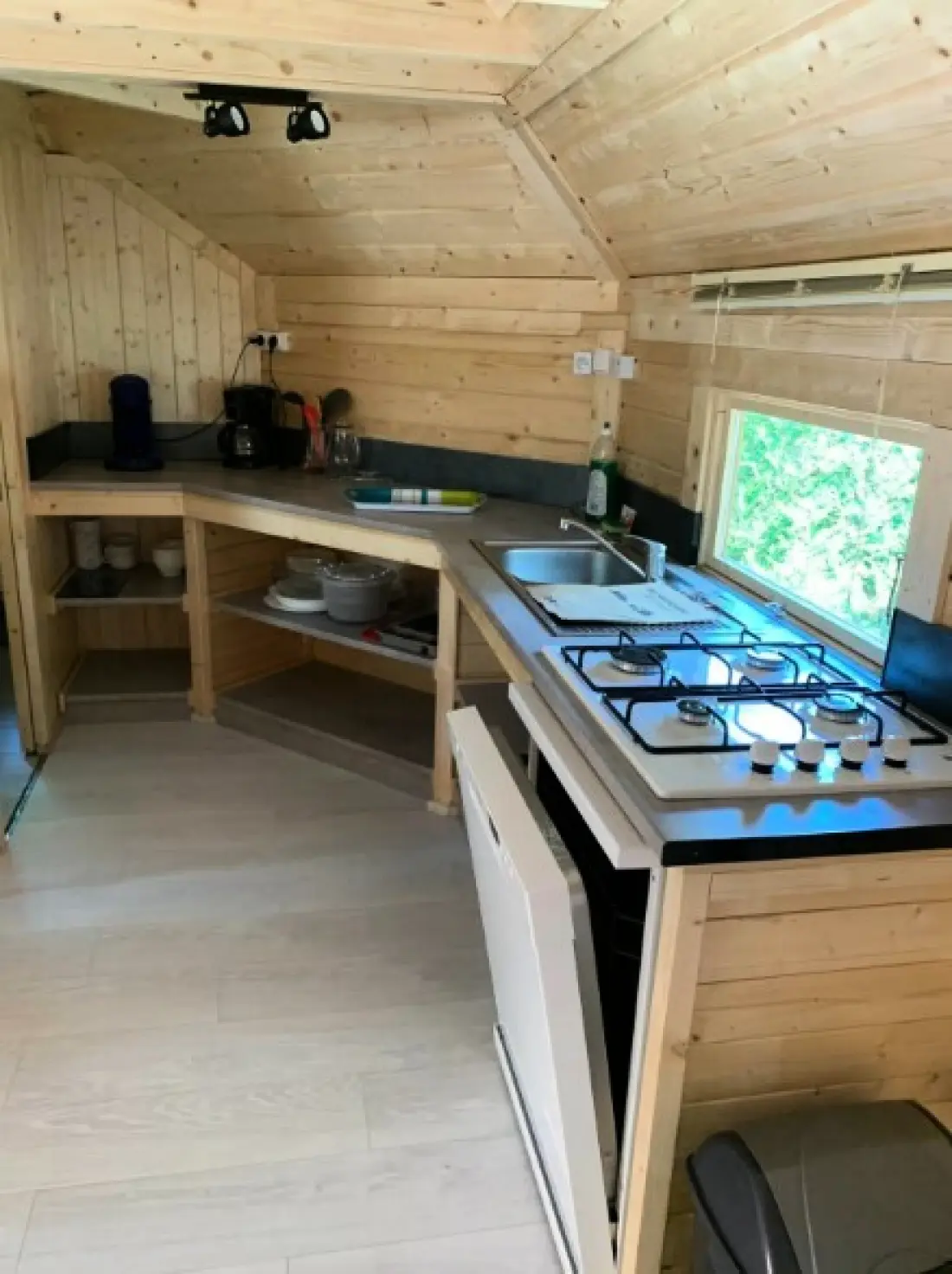 Camping L'Étang du Pays Blanc 4 étoiles★★★★