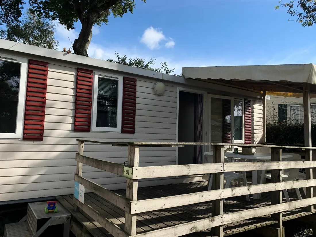 Camping L'Étang du Pays Blanc 4 Estrellas★★★★