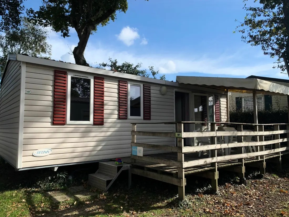 Camping L'Étang du Pays Blanc 4 Estrellas★★★★