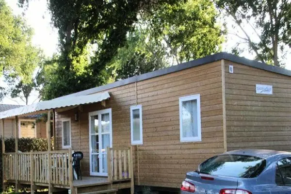 Camping L'Étang du Pays Blanc 4 étoiles★★★★