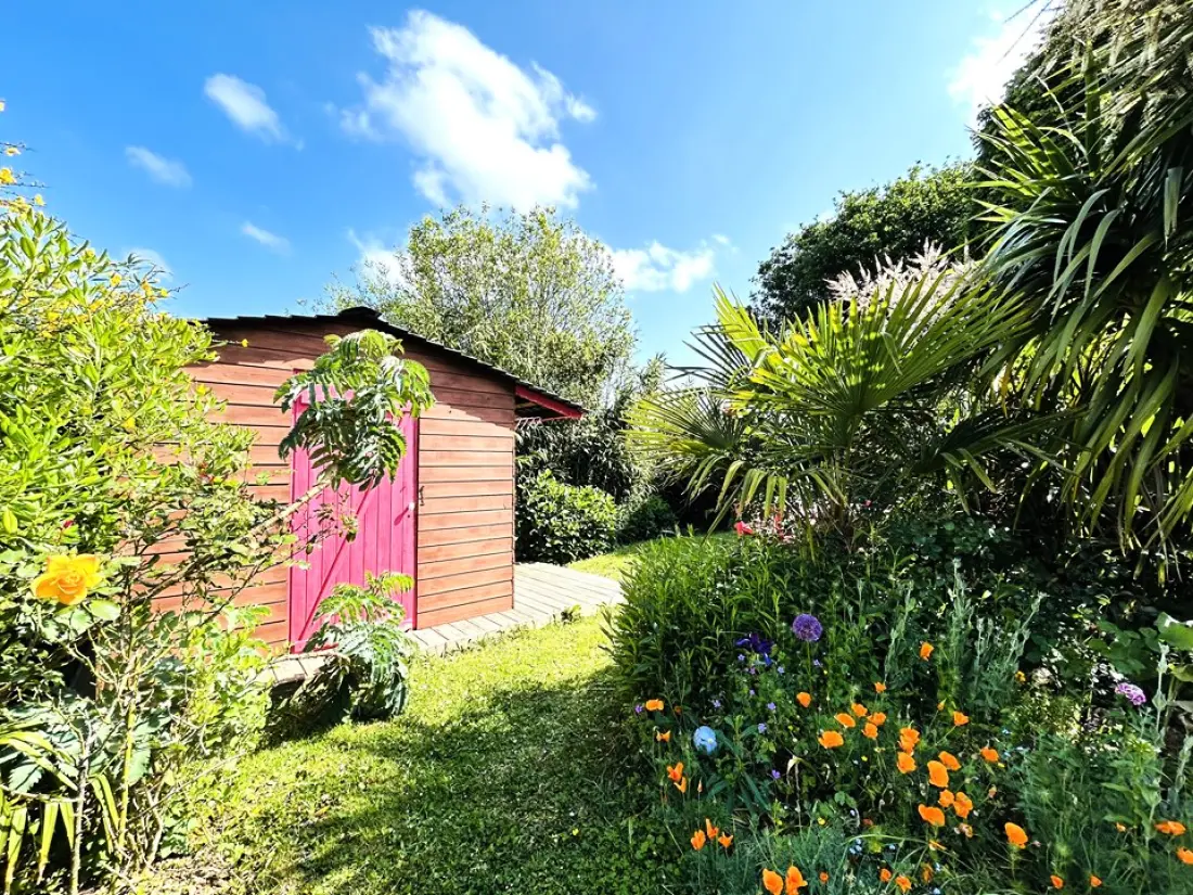 Owen Residence-guidel-plages