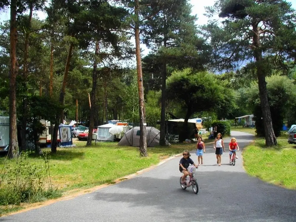 Camping Chalets Residencial SAINT JAMES LES PINS 3 Estrellas★★★
