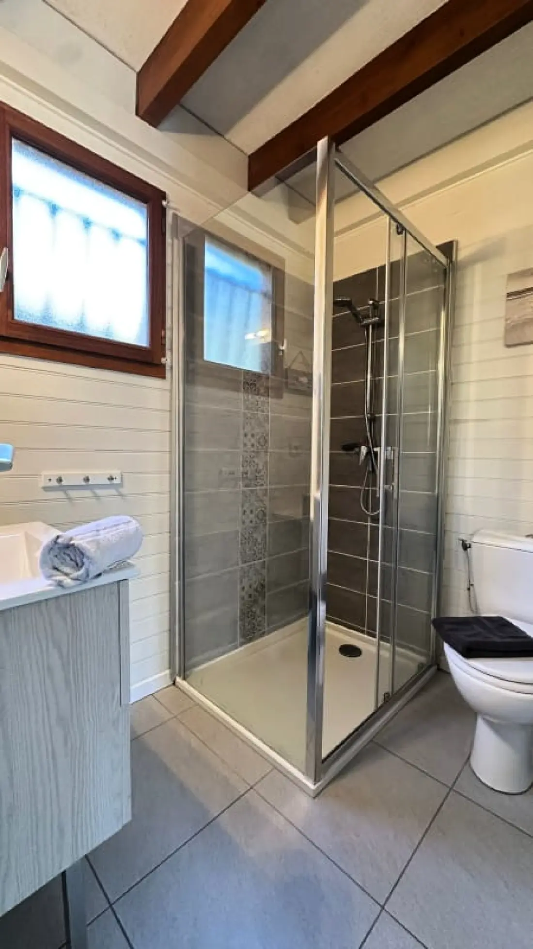 Chalet 3ch úszómedencével a szabadidős parkban