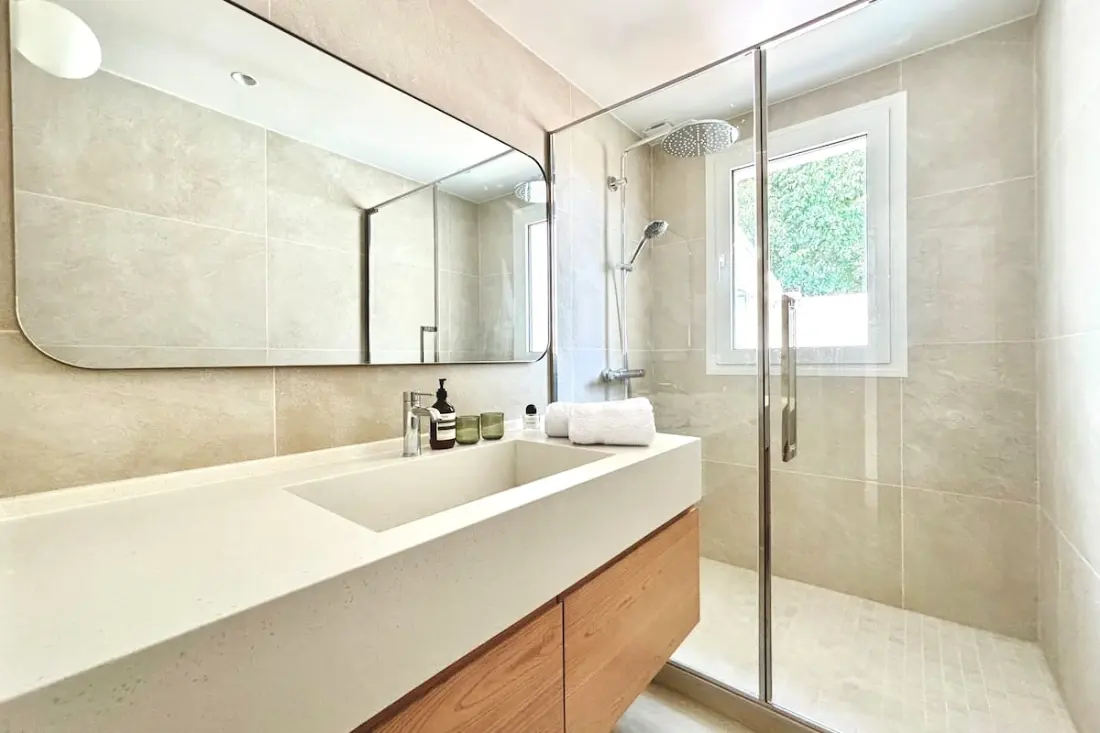 Rezidencia Villa Luxurious With Swimming Pool