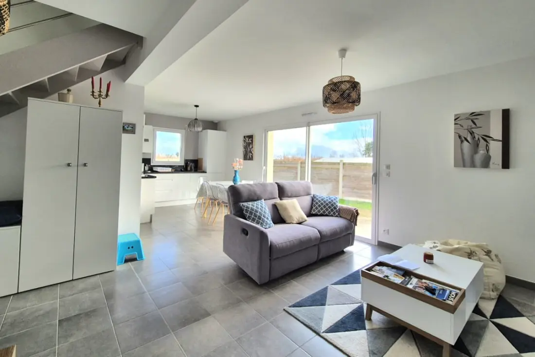 Luminous House in Hirel Near Beach és tevékenységek