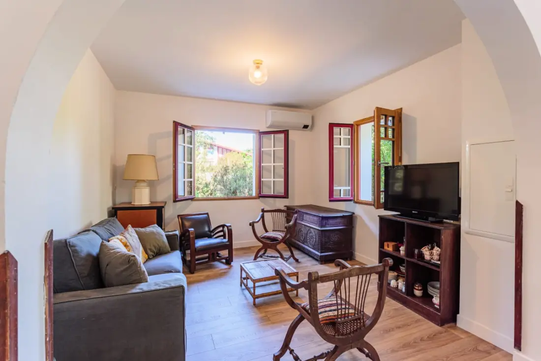 Gracious Apartman -