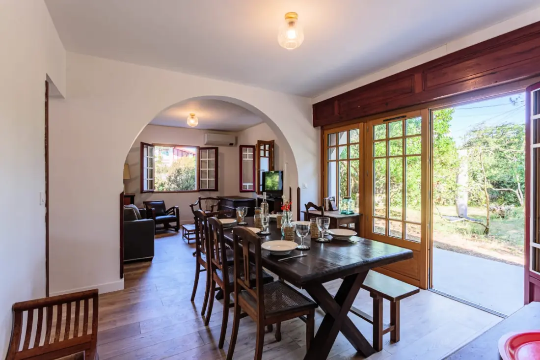 Gracious Apartman -