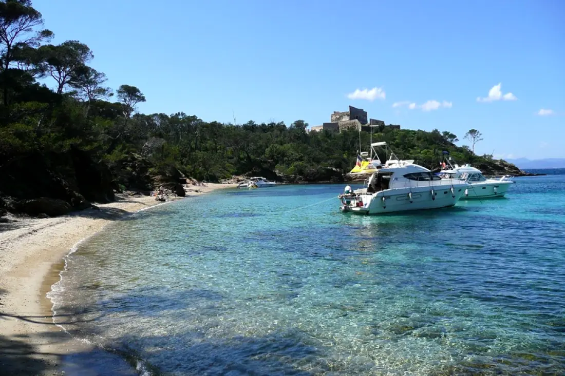 L'Ile d'Or kemping3 Csillagok★★★