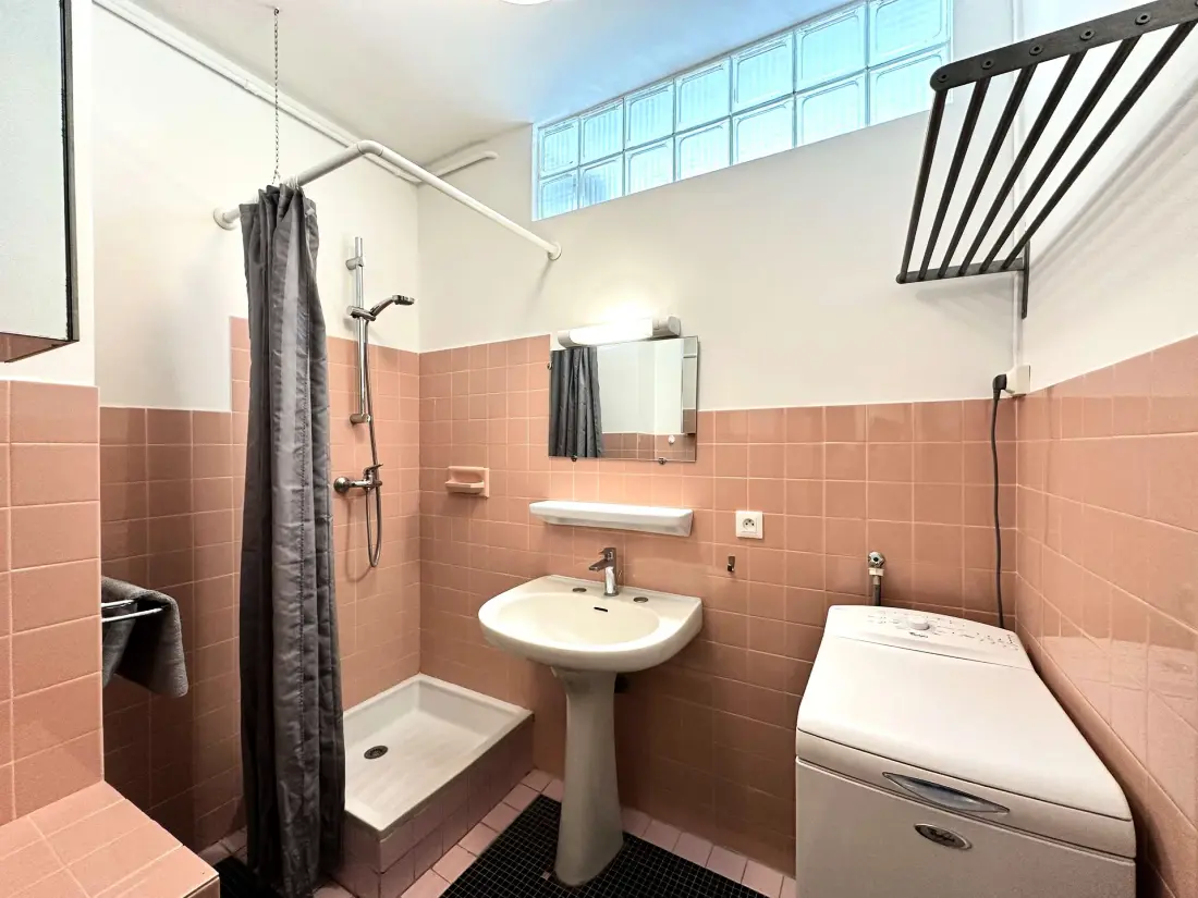 Amiraute Residence