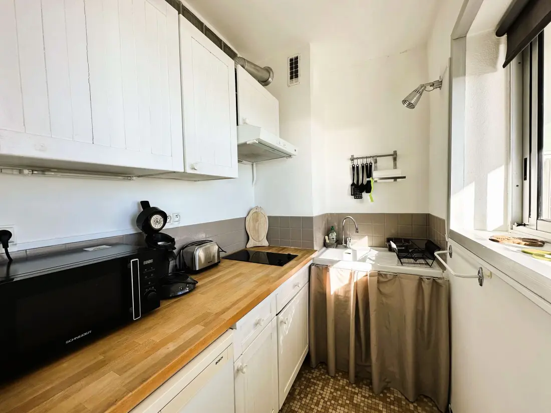 Amiraute Residence