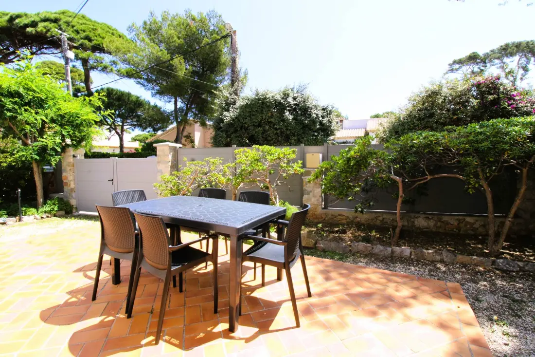 Hyegrass-hyeres Residence Beach