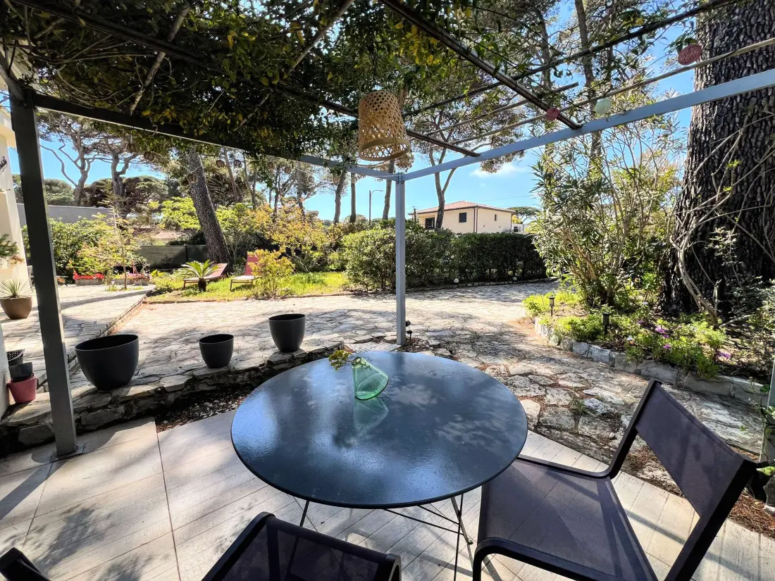 Hyelin-Hyeres Residence