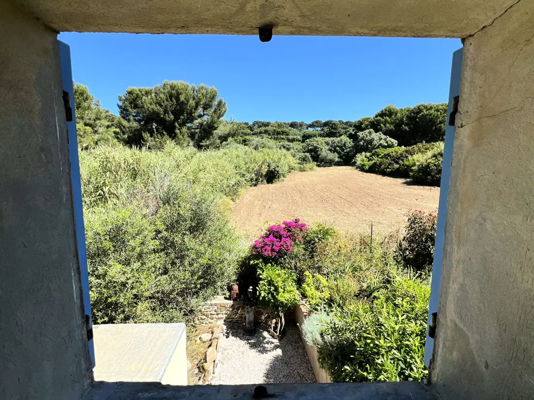 La Crique-hyeres lakóhely