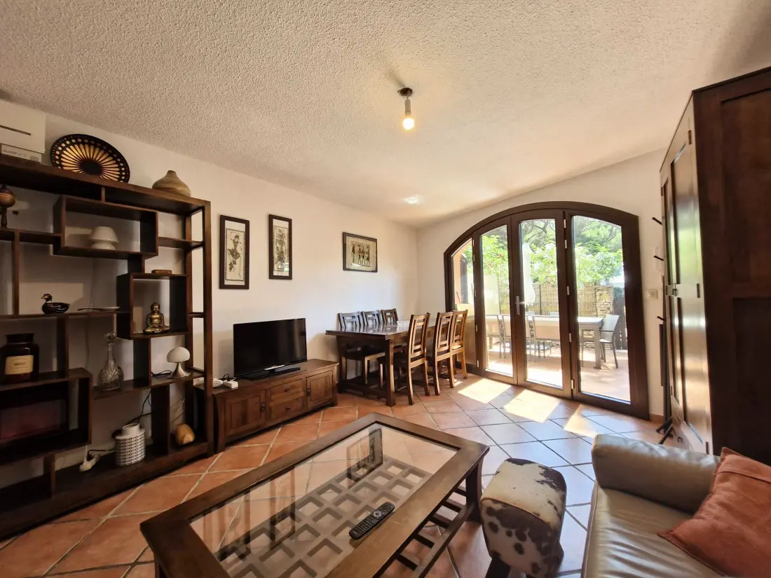 Le Jean Residence von Gittern