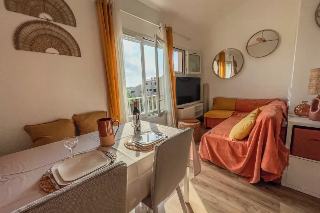 Charming Studio Terrace közelében