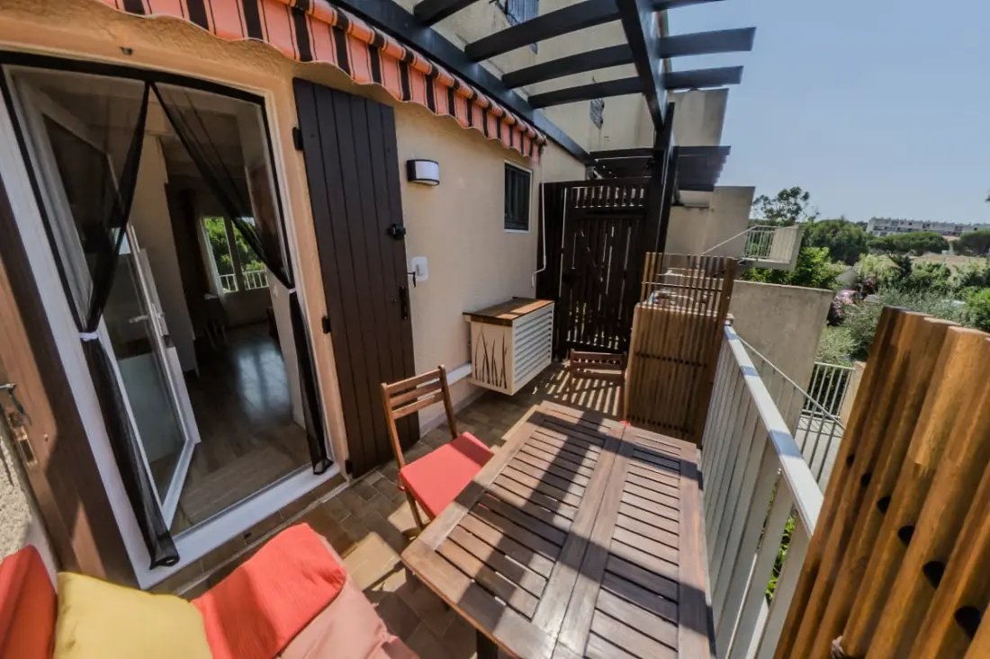 Charming Studio Terrace közelében