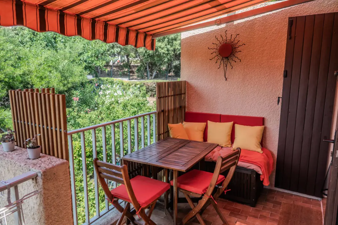 Charming Studio Terrace közelében