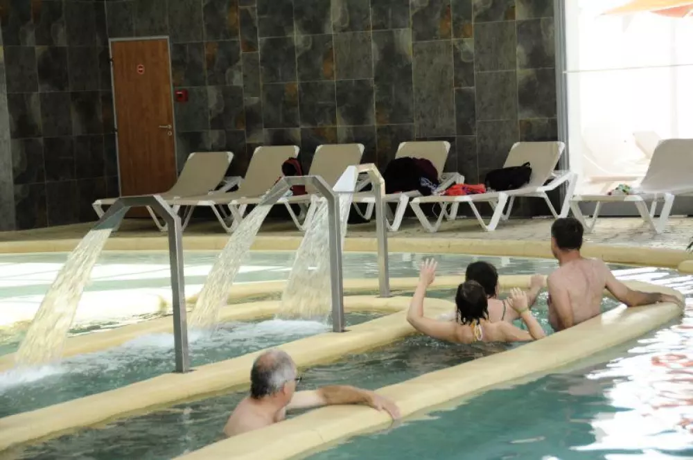 Campsite Les Gros Joncs 4 Stars★★★★