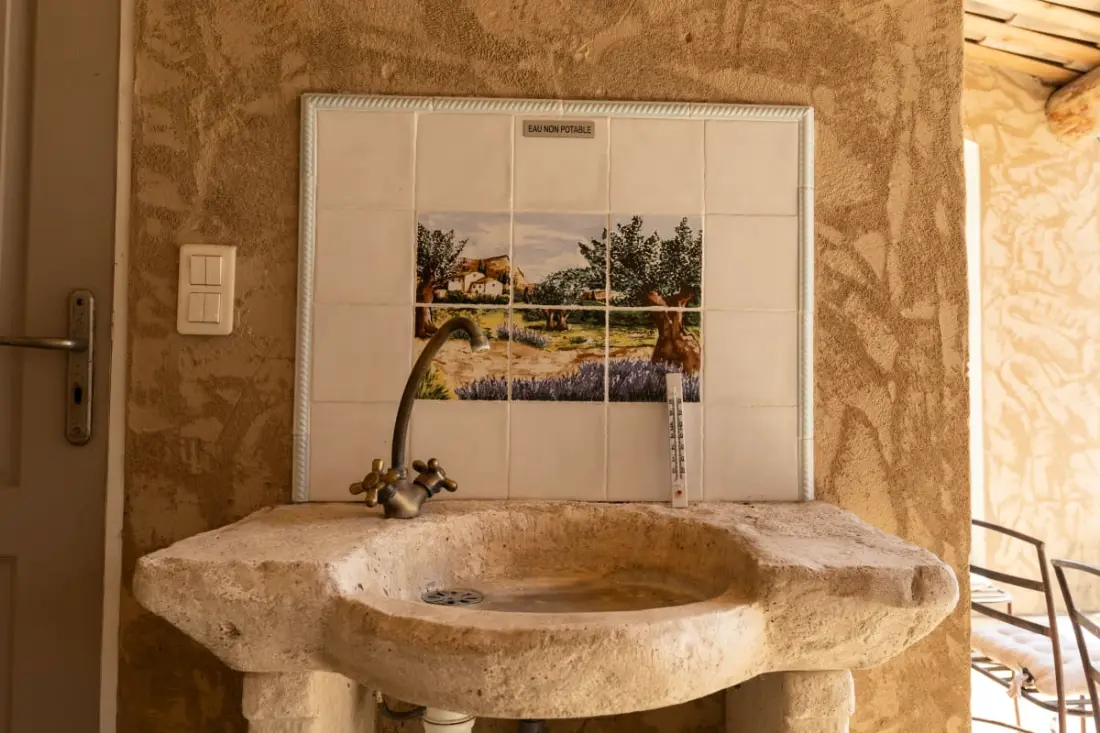 Lou Cigalon • Mas Provençal medencével
