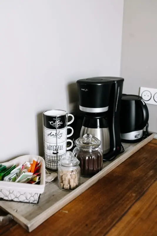 Világos apartman medencével és gyógyfürdővel