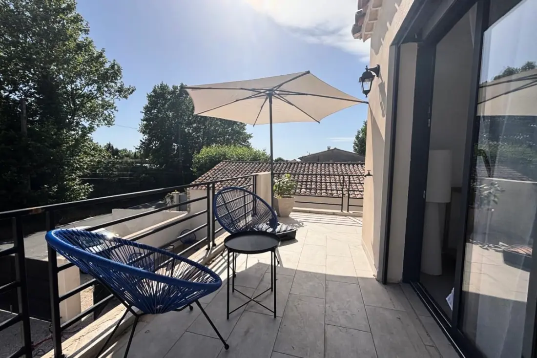 Solea - Terrace oldal