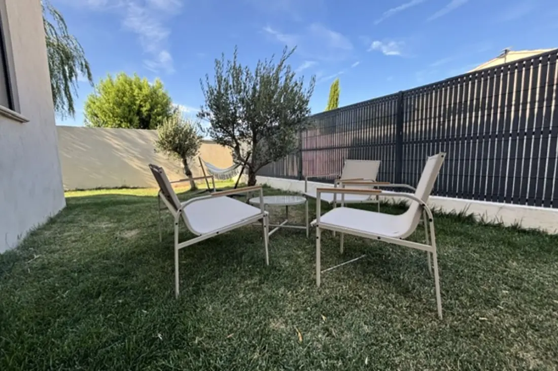 Solea - Terrace oldal
