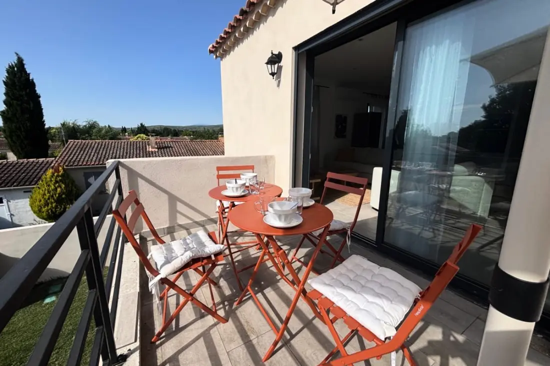 Solea - Terrace oldal