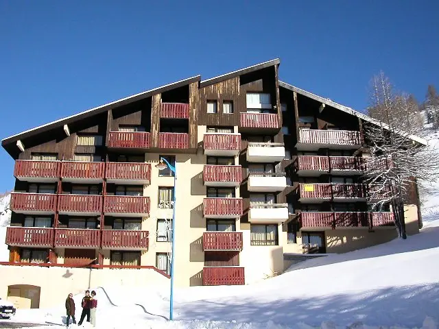 Rhododendrons Residence 404