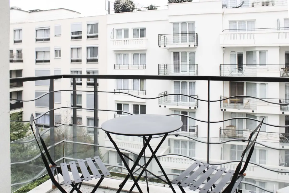 Issy • Studio met parkeerplaats • 3 min. van een tweekamerappartement • 10 min. van de tentoonstelling