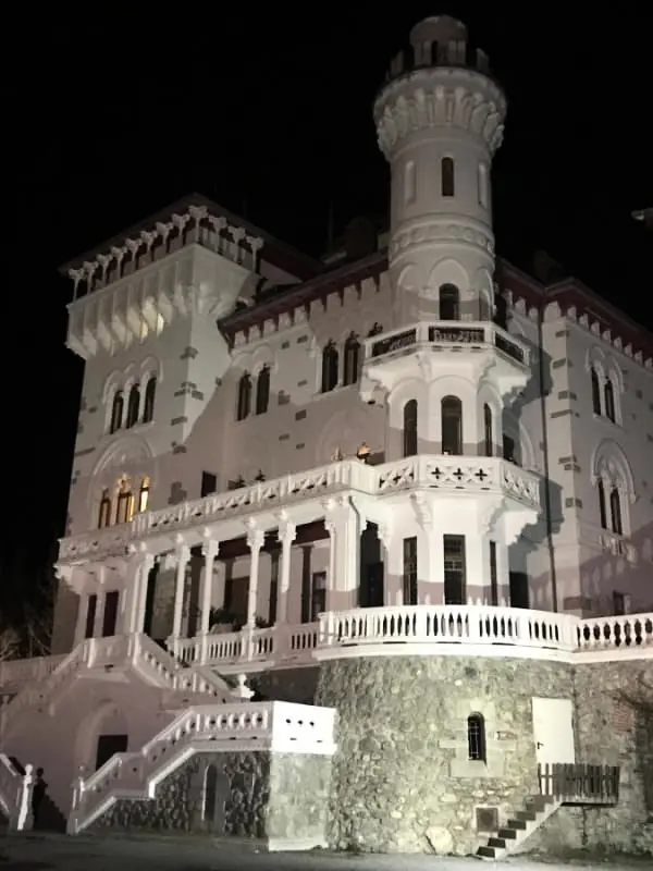 Apartment De Standing Au Château à Jausiers