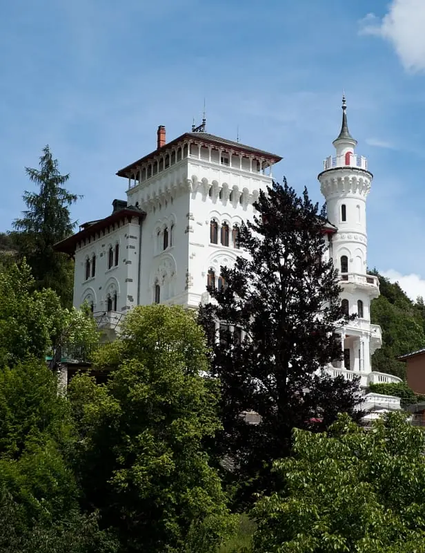 Apartment De Standing Au Château à Jausiers