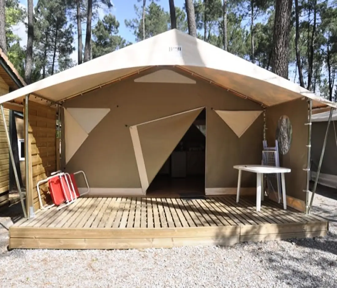 Camping Paradis Bois Simonet4 Sterren★★★★