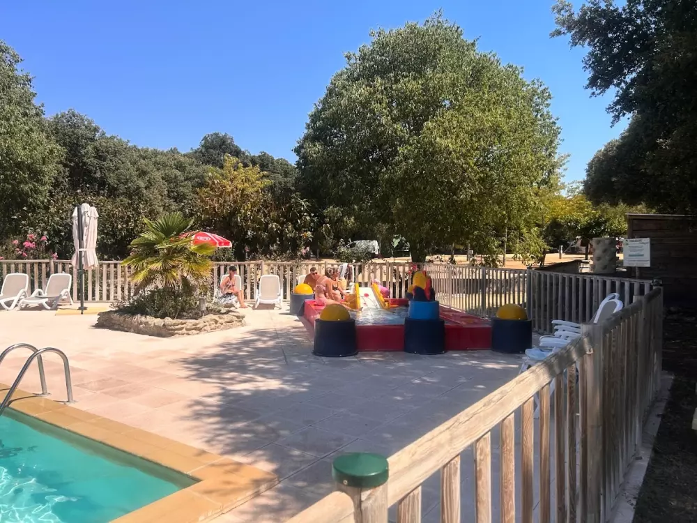 Camping Les Chênes 3 étoiles★★★