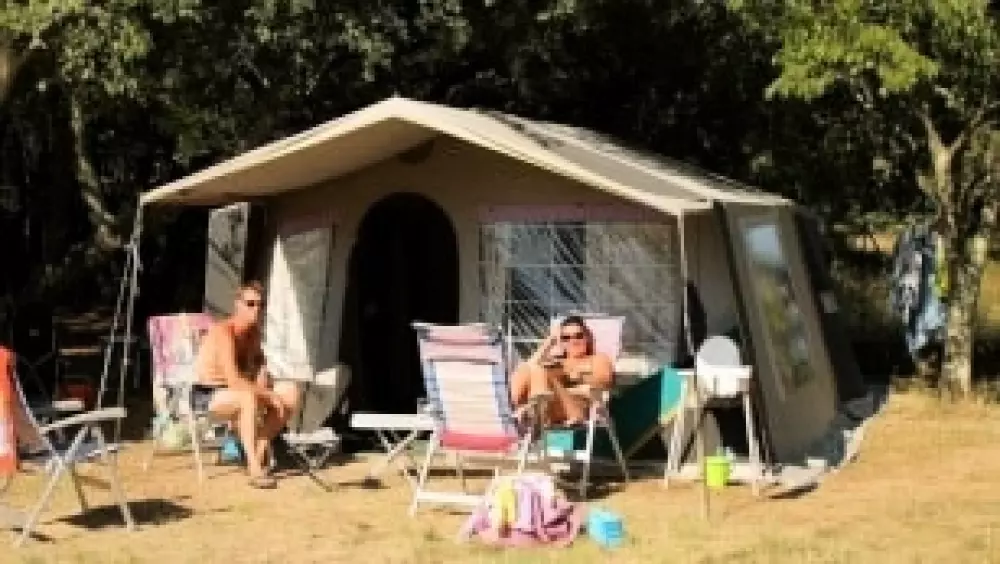 Camping Les Chênes 3 étoiles★★★