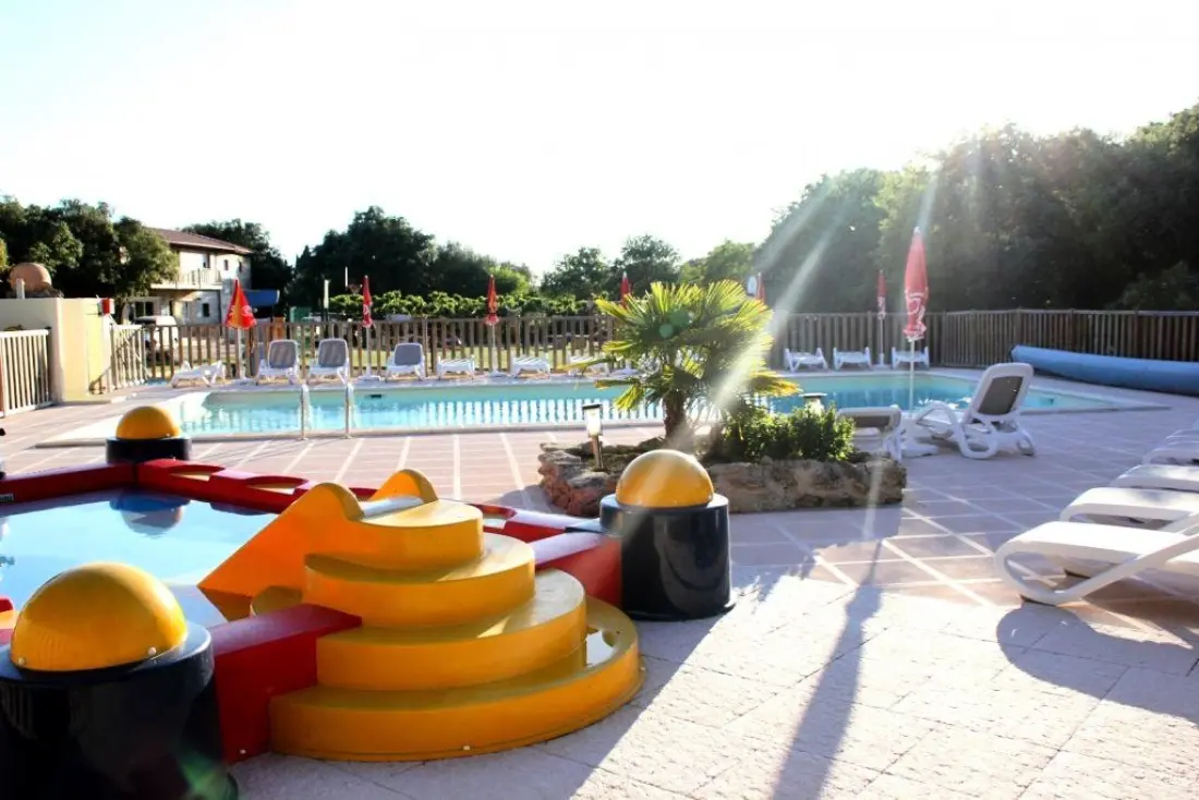 Campingplatz Les Chênes 3 Sterne★★★