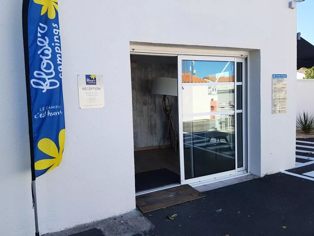 Blomster Camping Le Pré des Sables