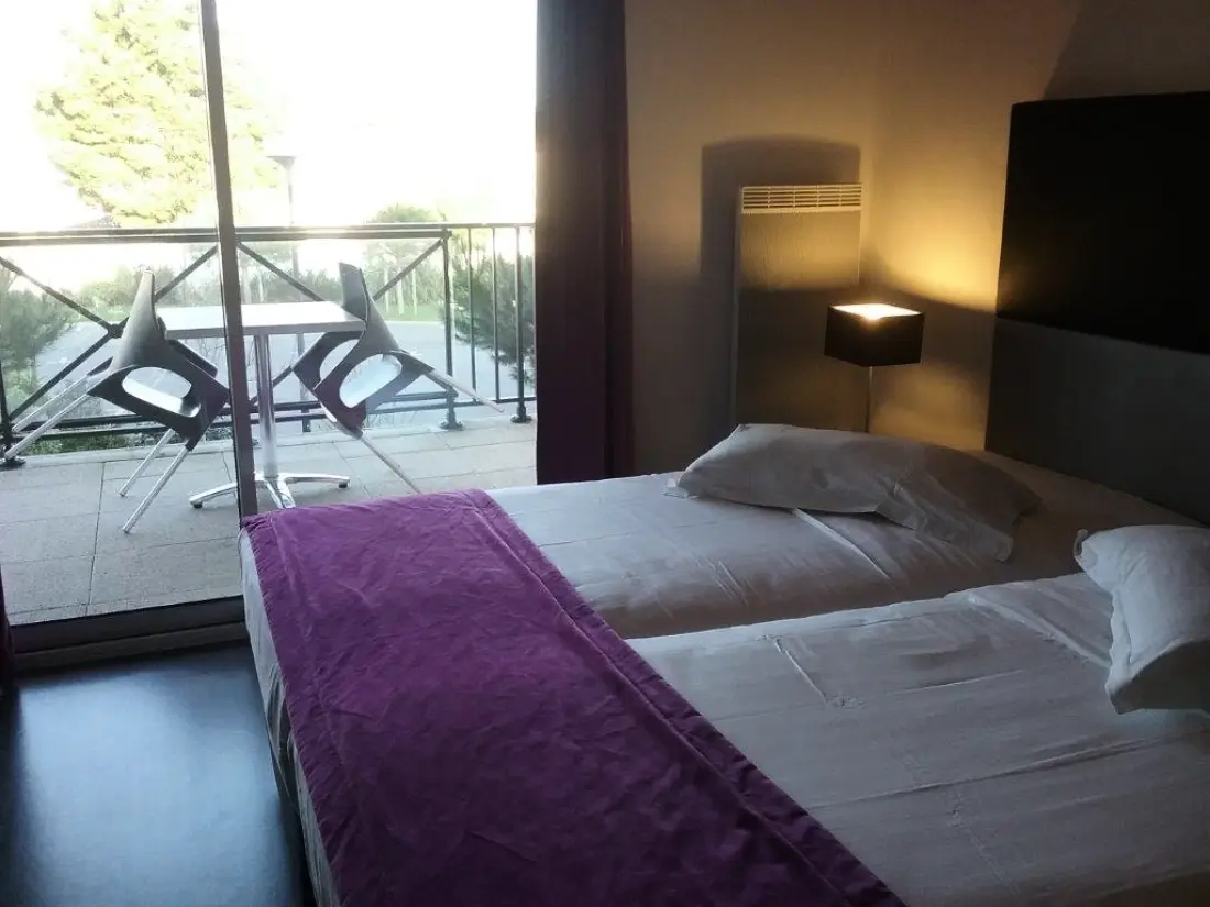 Adonis La Baule 3 Estrellas★★★