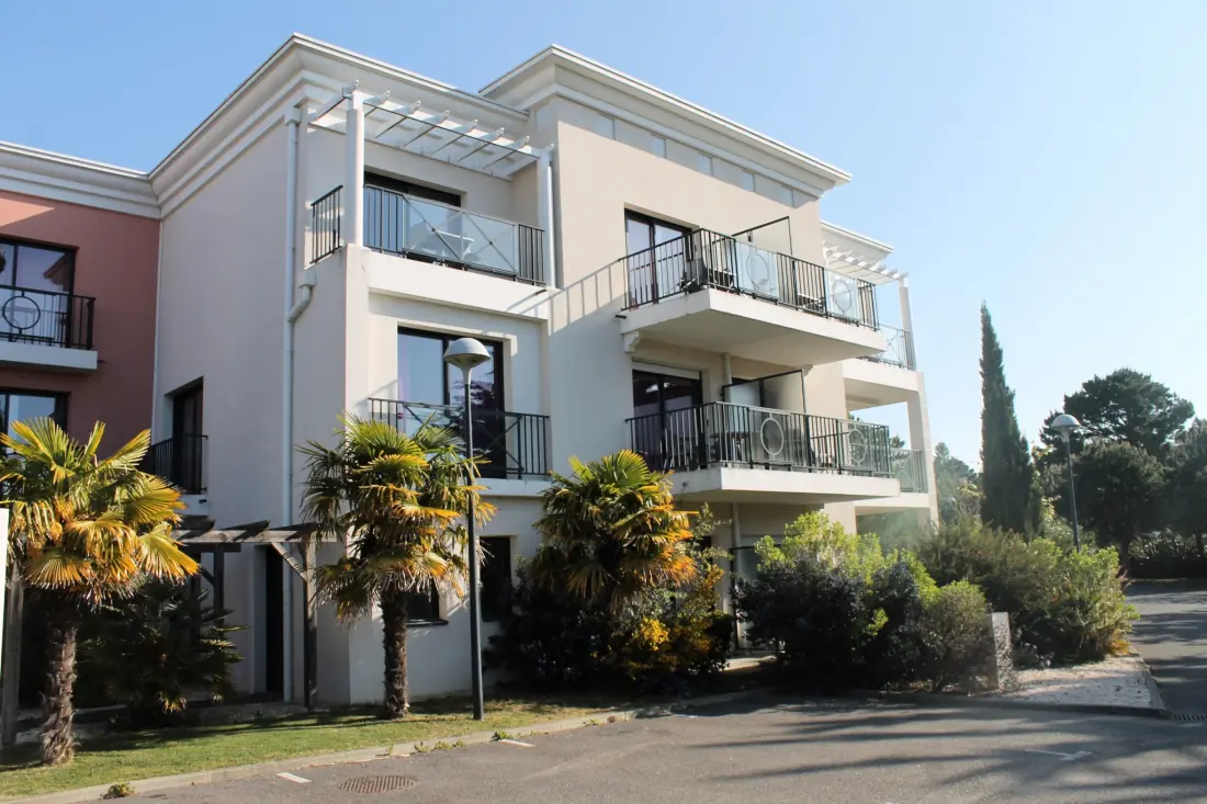Adonis La Baule 3 Estrellas★★★